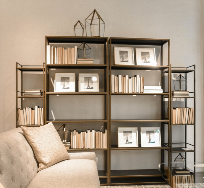 Clever Ways to decorate your bookshelf