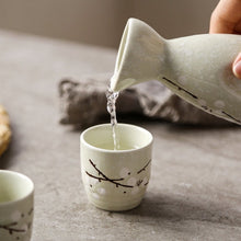 Load image into Gallery viewer, Plum Blossom Sake Cup Set - 7 pcs flowers Sake Set with Warmer