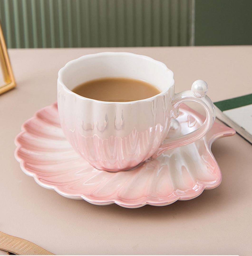 Nordic Pearl Glaze irregular Shell Form Coffee Cup Set
