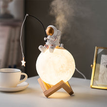 Load image into Gallery viewer, Astronaut Miniature Night Light Humidifier
